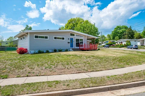 15 Kenlen Drive, Edison, NJ 08817 - MLS#: 2513044R