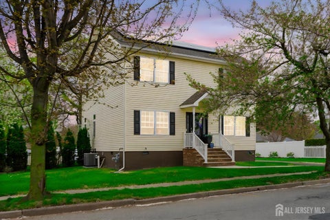 Homes For Sale - 704 Plainfield Avenue<br/> Piscataway, NJ 08854