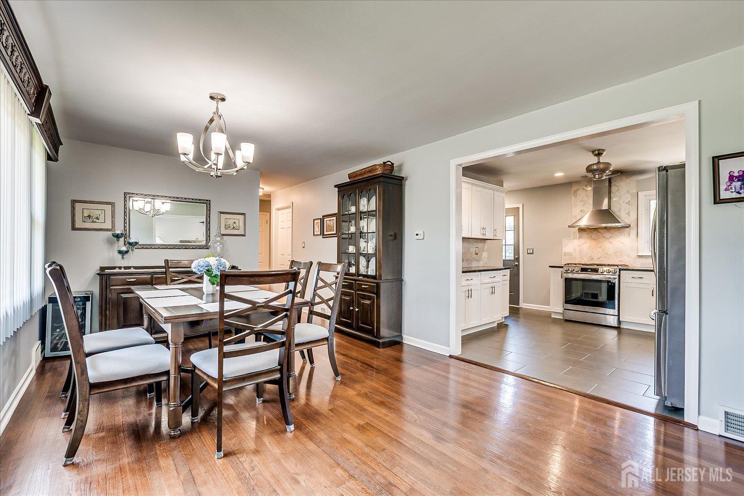 South Plainfield, New Jersey 07080, United States, 3 Bedrooms Bedrooms, ,2 BathroomsBathrooms,Residential,Active,158844