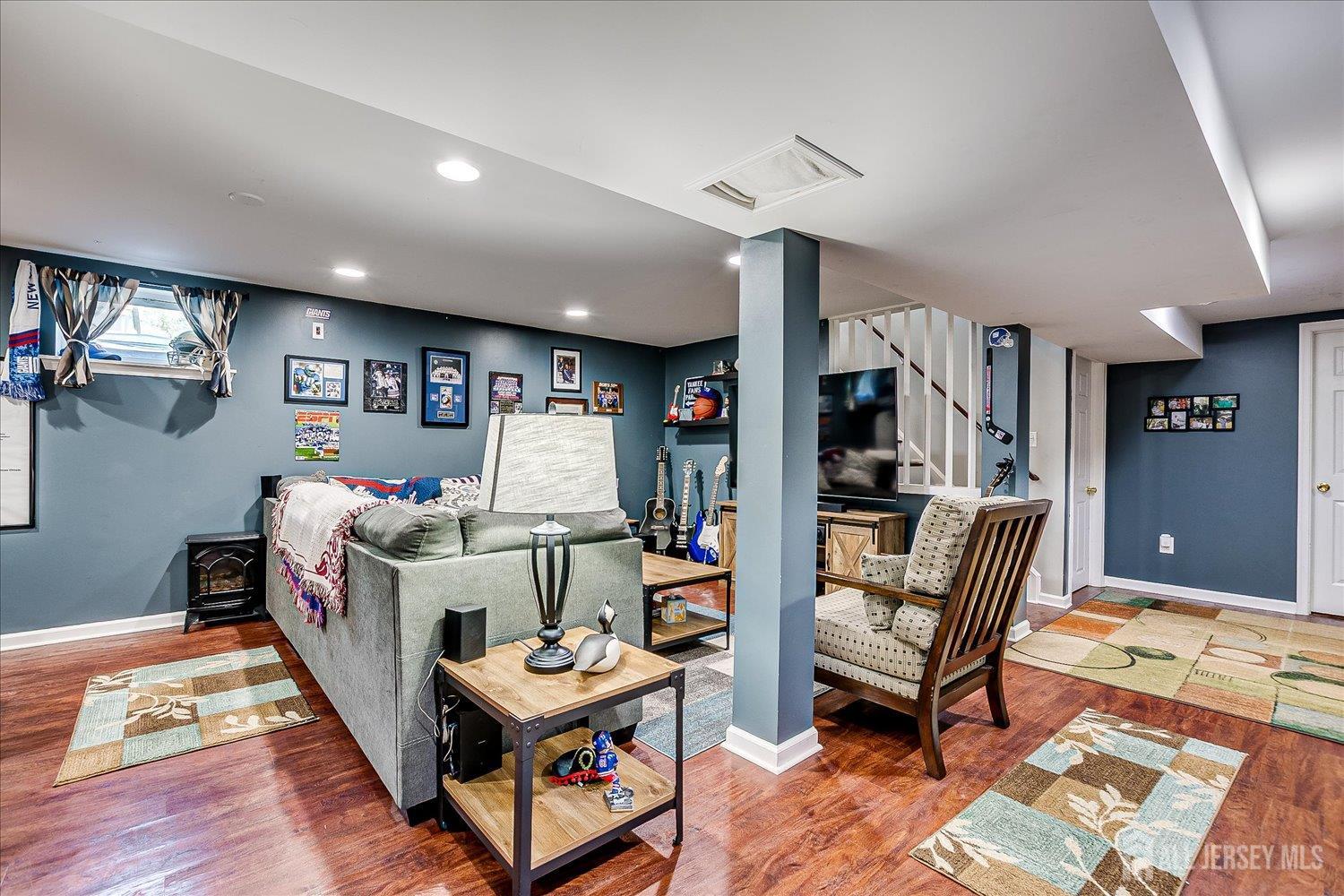 South Plainfield, New Jersey 07080, United States, 3 Bedrooms Bedrooms, ,2 BathroomsBathrooms,Residential,Active,158844