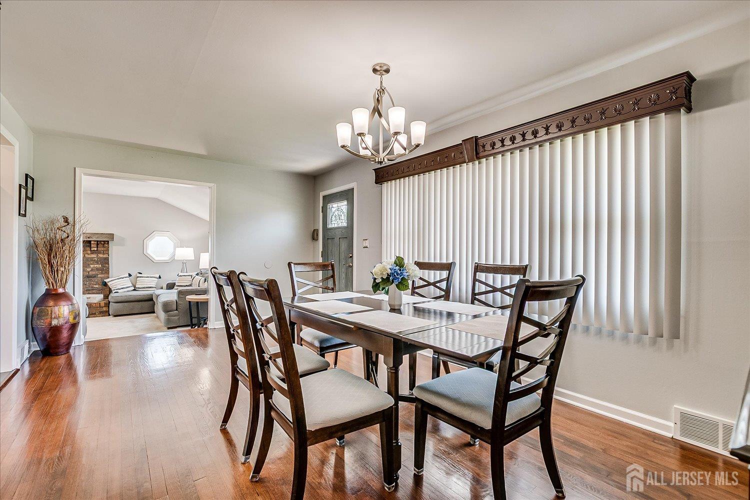 South Plainfield, New Jersey 07080, United States, 3 Bedrooms Bedrooms, ,2 BathroomsBathrooms,Residential,Active,158844