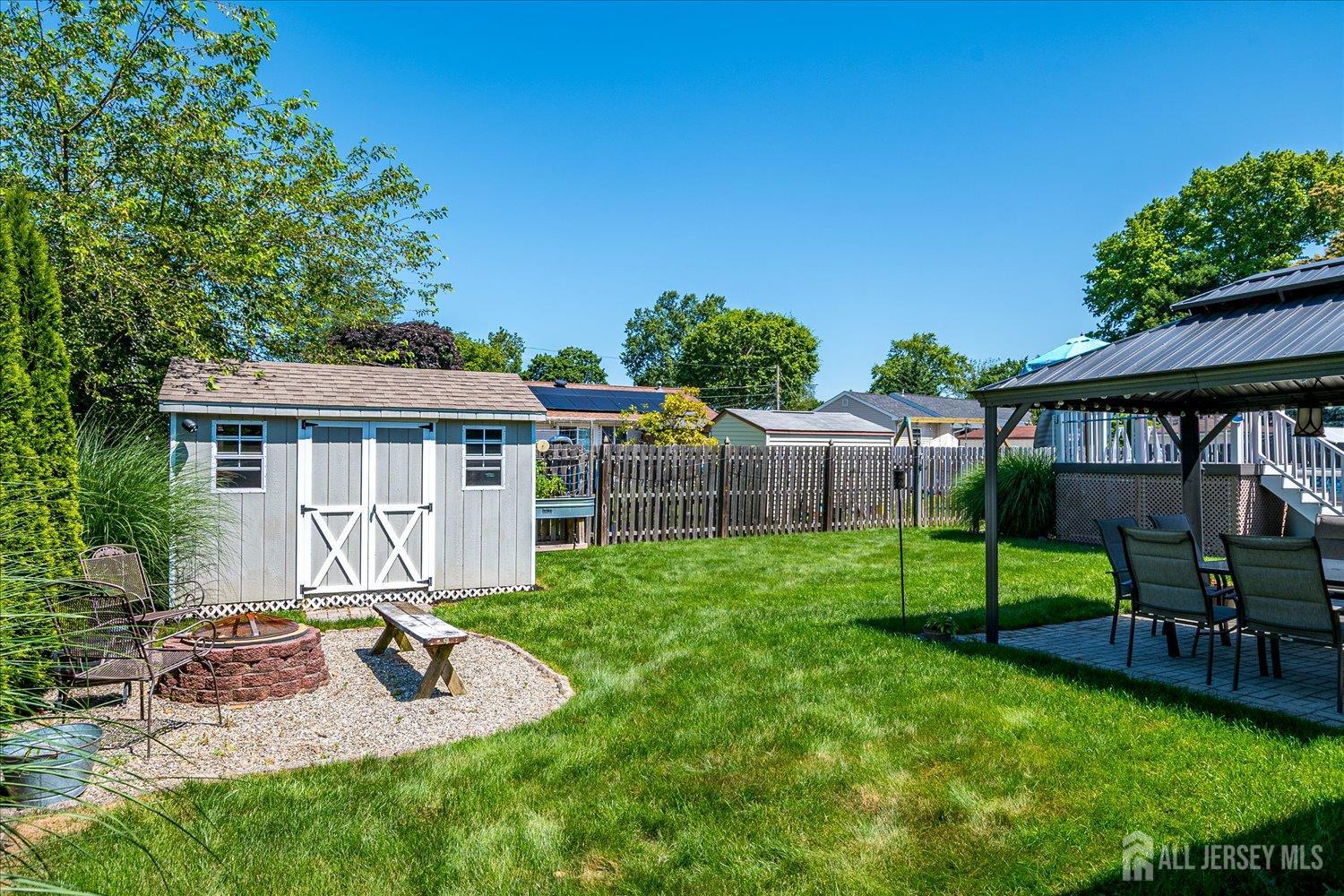 South Plainfield, New Jersey 07080, United States, 3 Bedrooms Bedrooms, ,2 BathroomsBathrooms,Residential,Active,158844