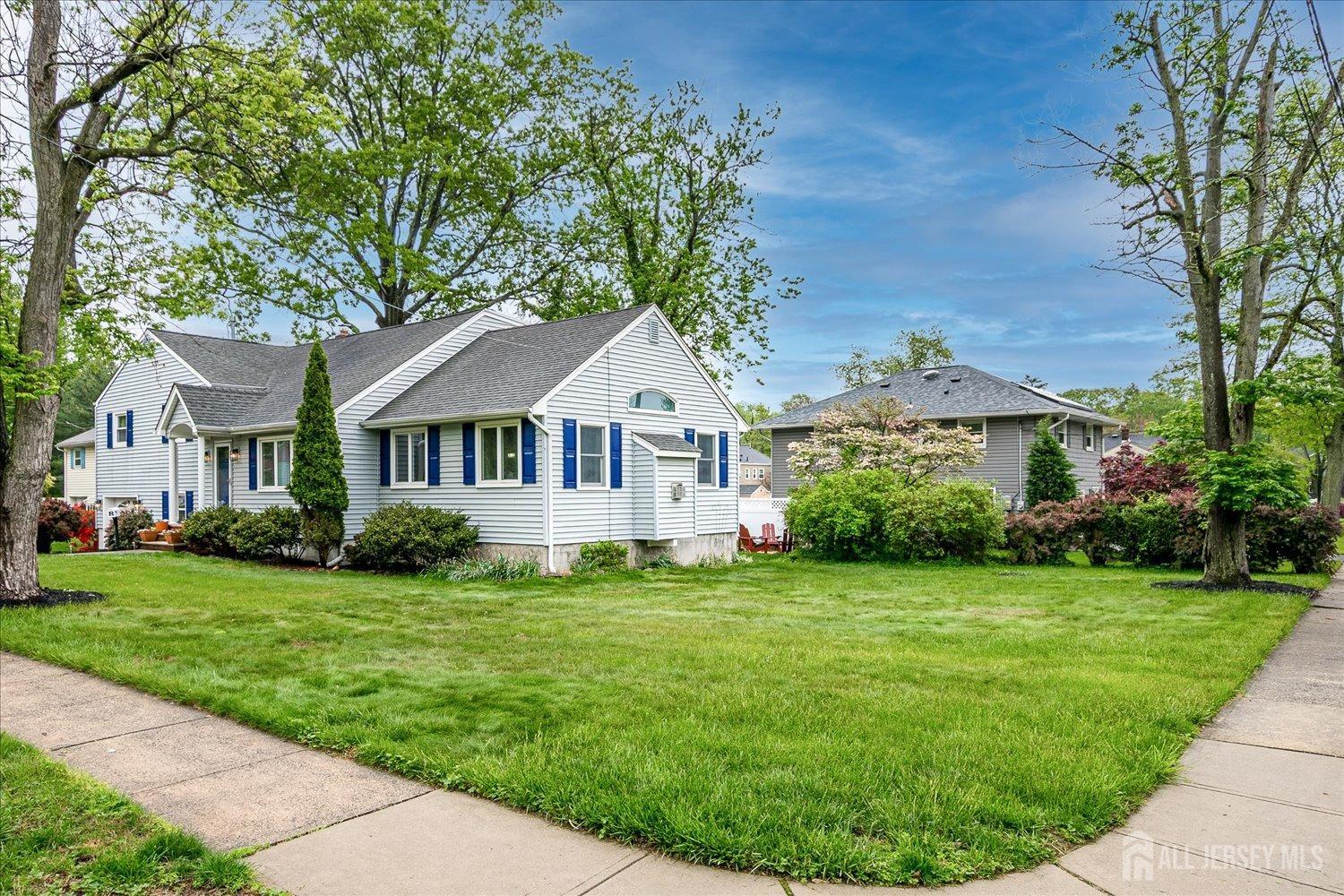 160 Mason Drive, Metuchen, New Jersey image 3