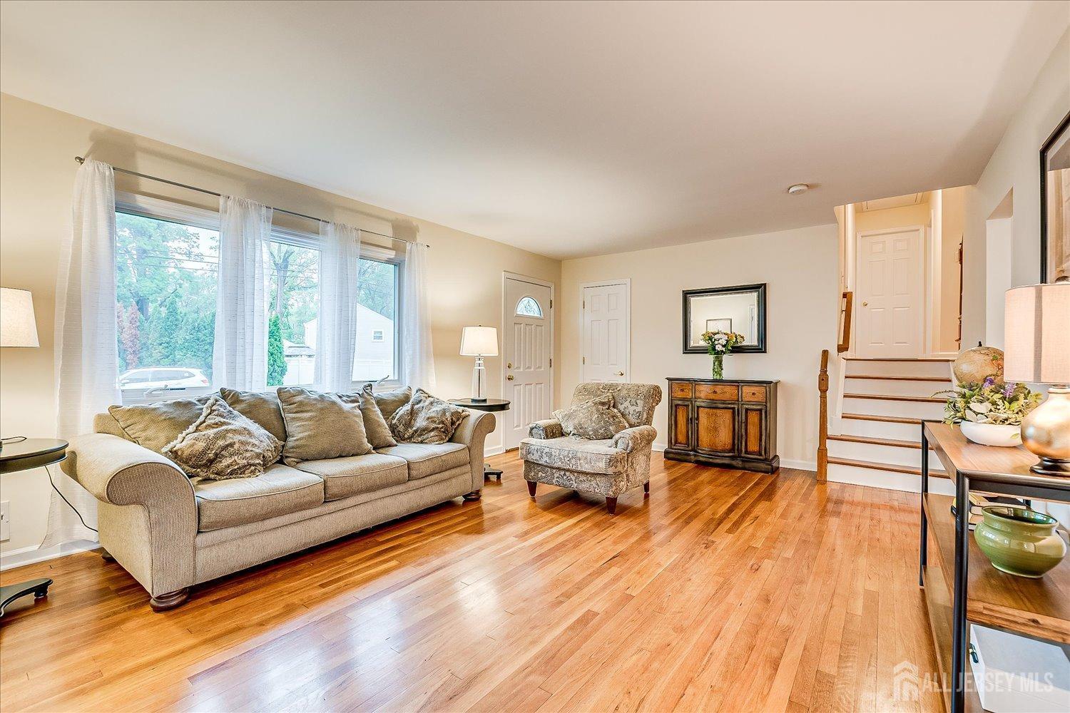 160 Mason Drive, Metuchen, New Jersey image 12