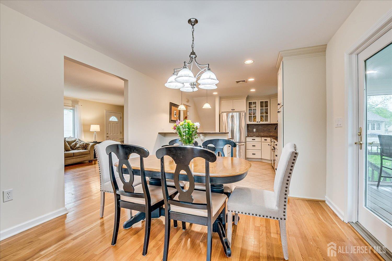 160 Mason Drive, Metuchen, New Jersey image 15