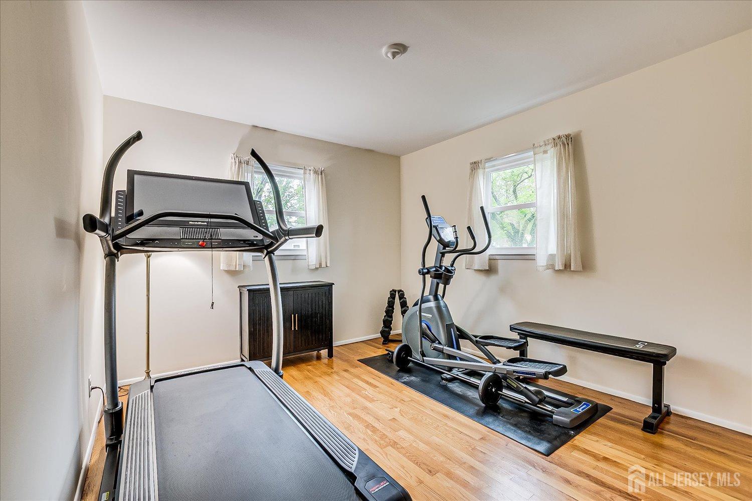 160 Mason Drive, Metuchen, New Jersey image 33