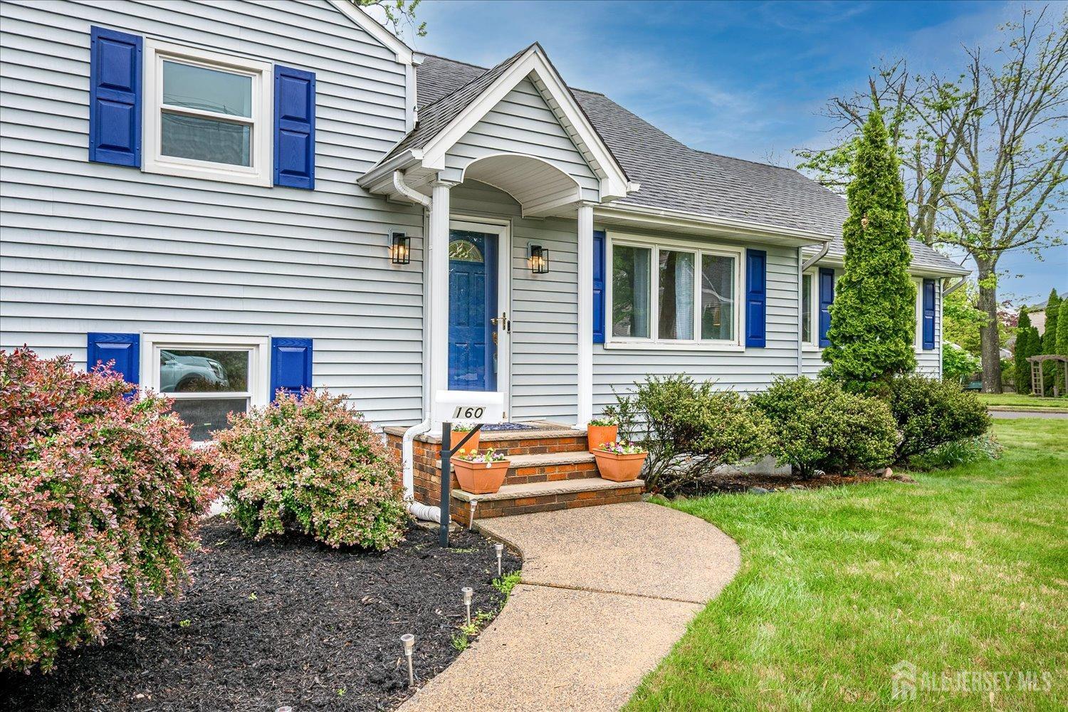 160 Mason Drive, Metuchen, New Jersey image 5