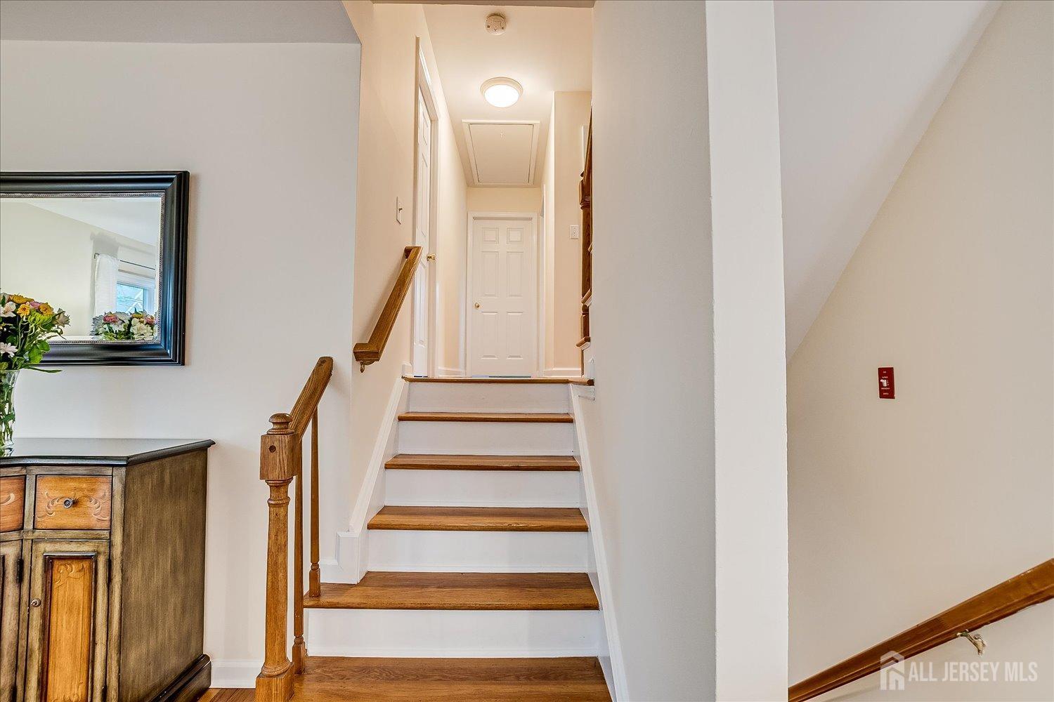 160 Mason Drive, Metuchen, New Jersey image 27