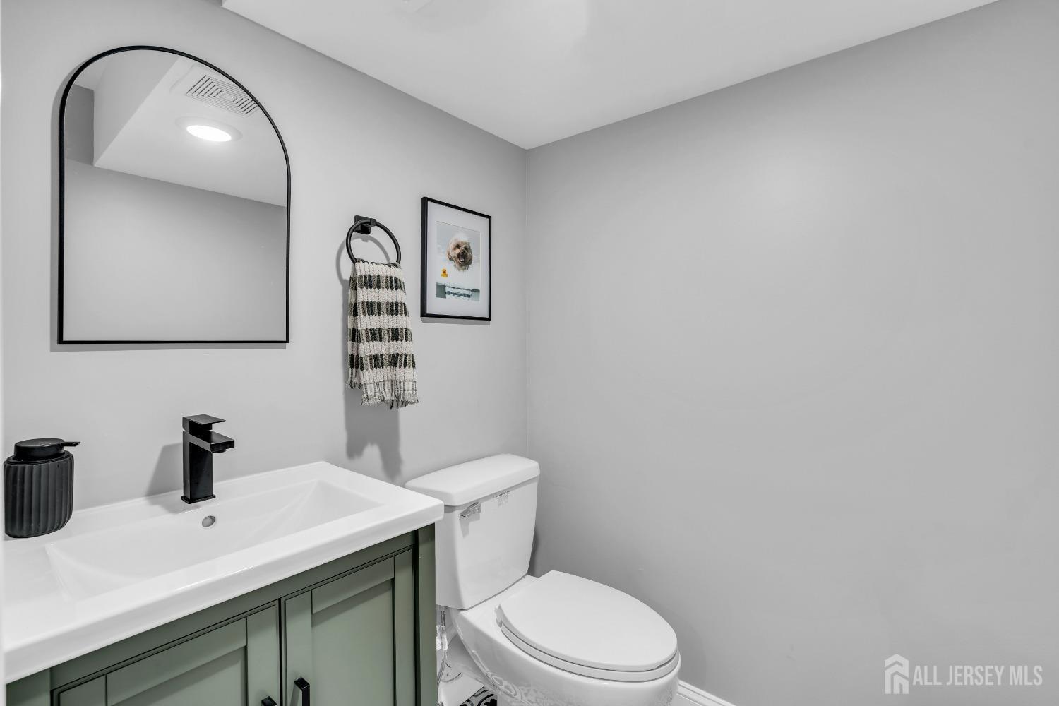 152 Penn Court, Old Bridge, New Jersey image 33