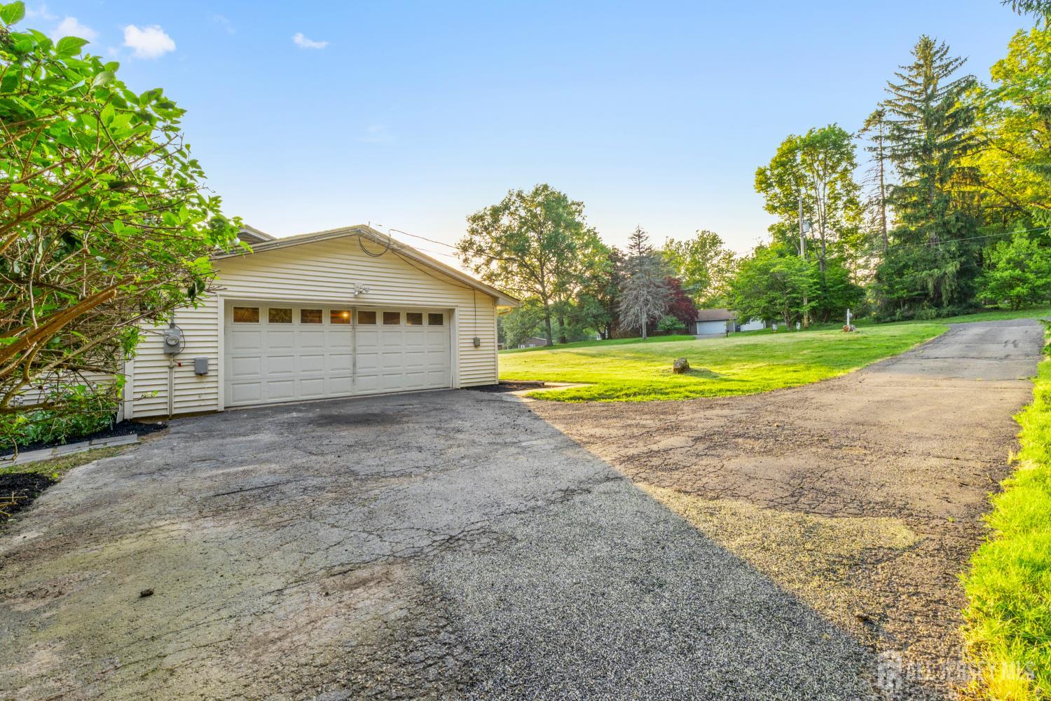 4 Hickory Trail, Flemington, New Jersey image 11