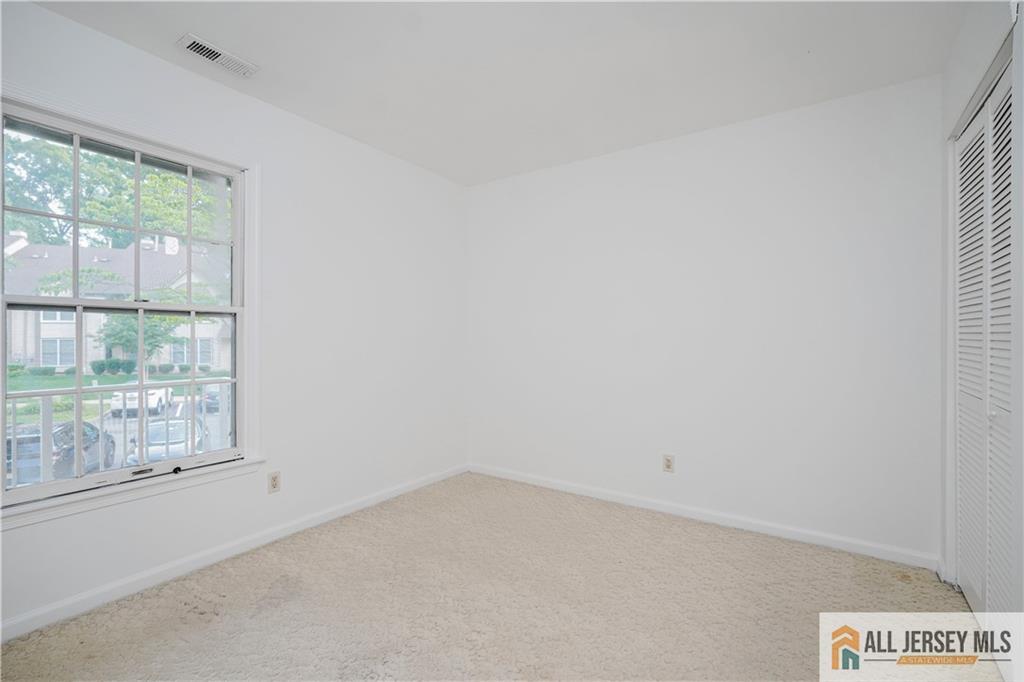 406 Commons Drive #6, East Brunswick, New Jersey image 21