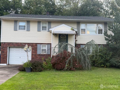 Homes For Sale - 770 N Adams Lane<br/> North Brunswick, NJ 08902