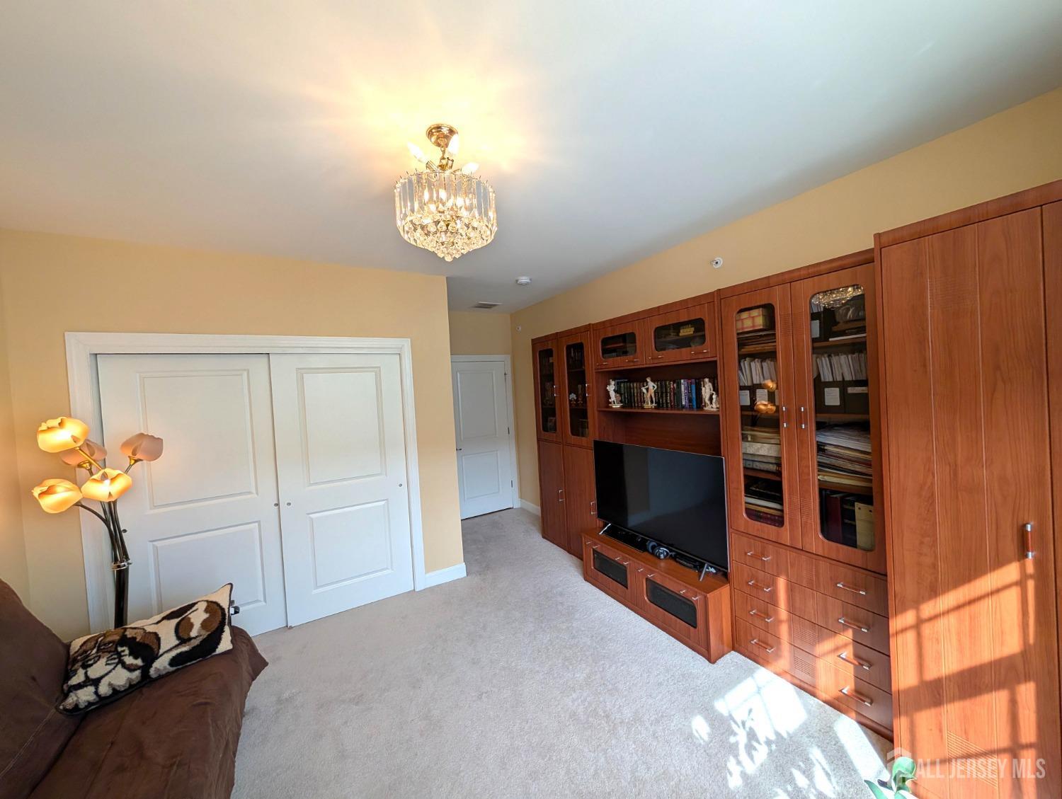 110 Canterbury Lane, Marlboro, New Jersey image 21