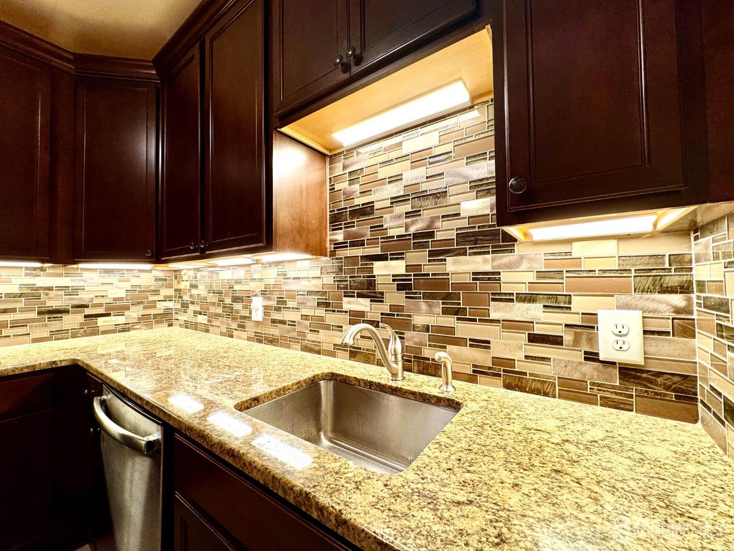 110 Canterbury Lane, Marlboro, New Jersey image 11
