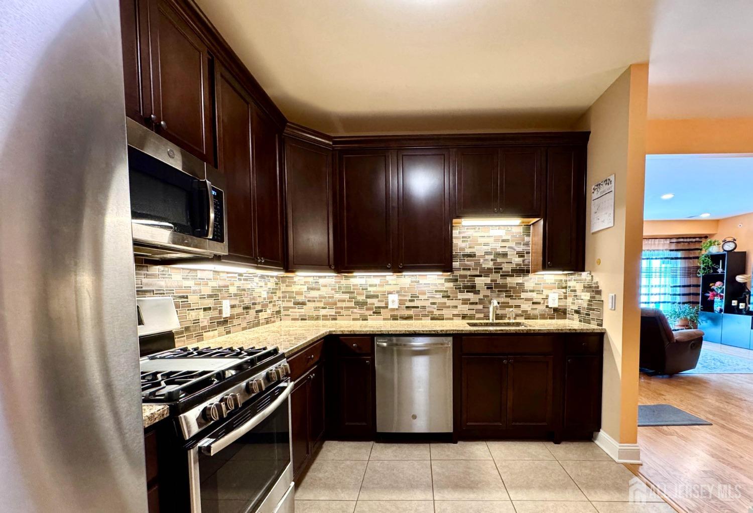 110 Canterbury Lane, Marlboro, New Jersey image 12