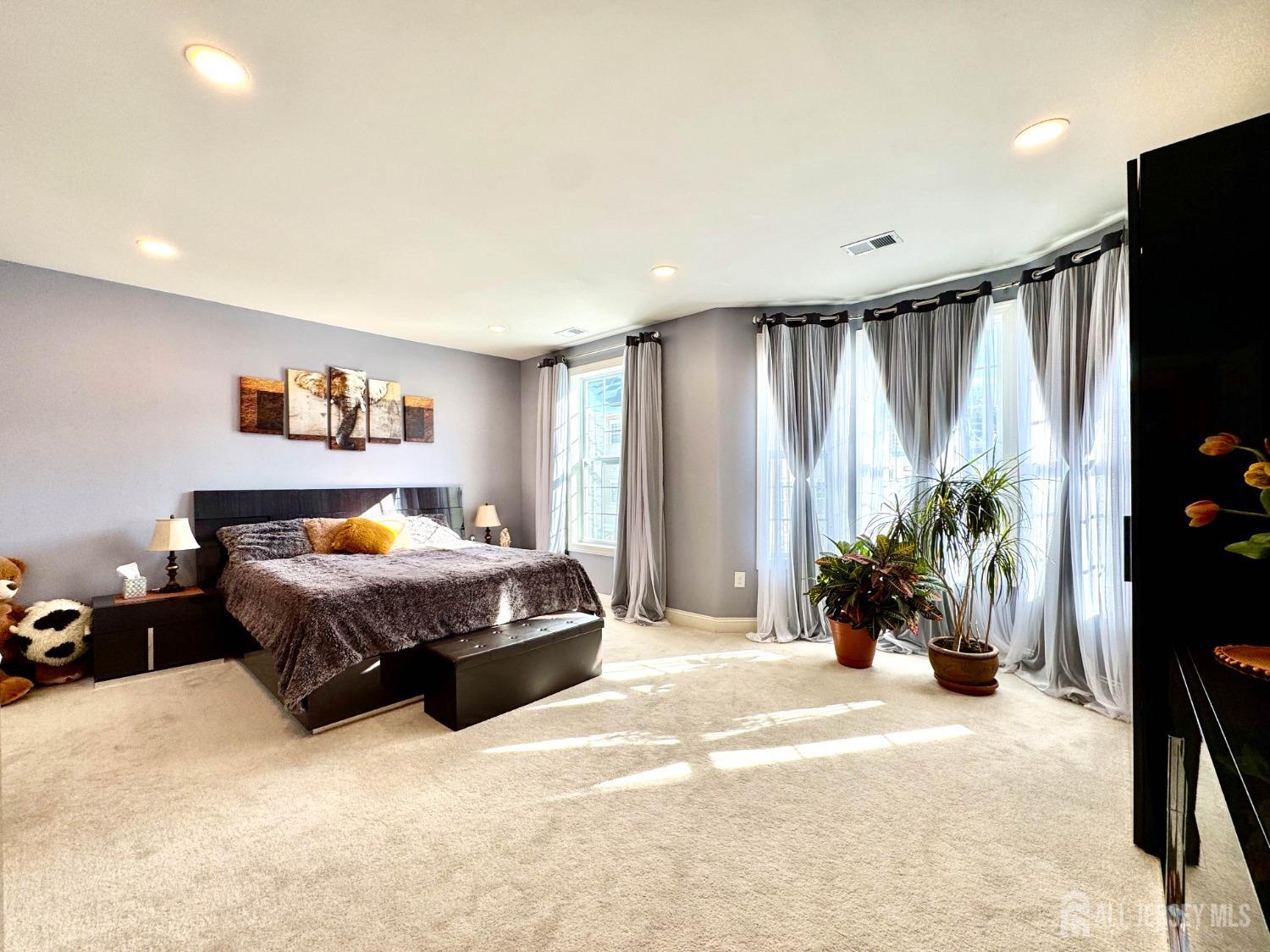 110 Canterbury Lane, Marlboro, New Jersey image 14