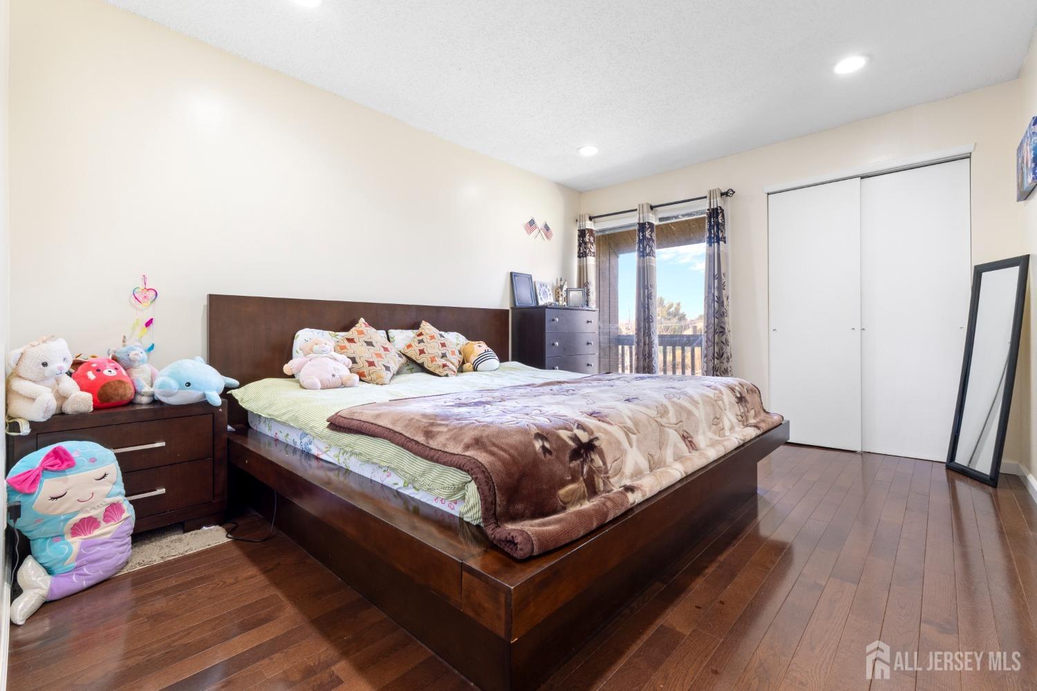 100 Westgate Drive, Edison, New Jersey image 32