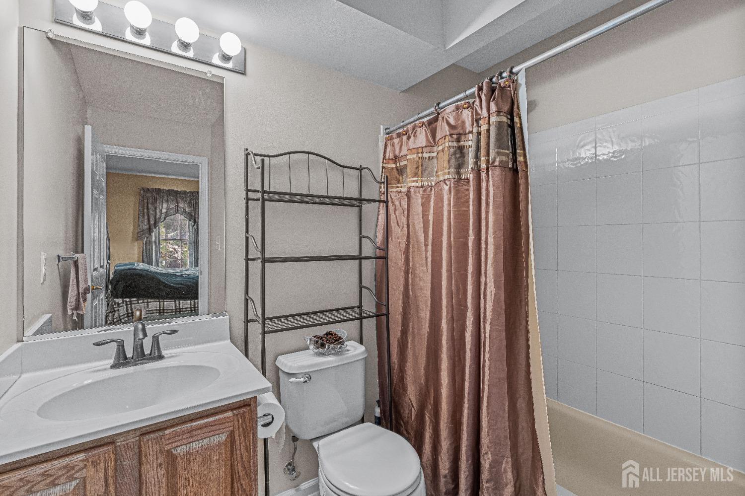 9 Narrow Brook Court, Plainsboro, New Jersey image 40