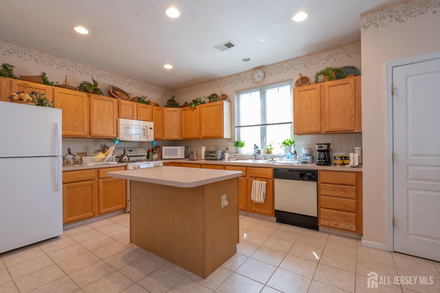 352 Harrier Drive, Monroe Township, New Jersey image 8