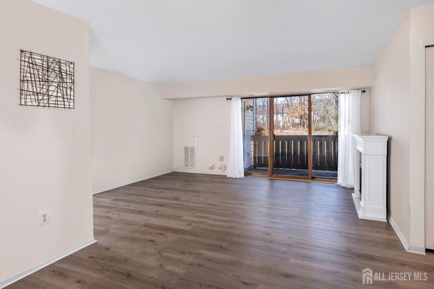 1714 Aspen Drive, Plainsboro, New Jersey image 3