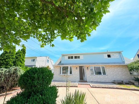 Homes For Rent - 68 Daniel Street<br/> Carteret, NJ 07008