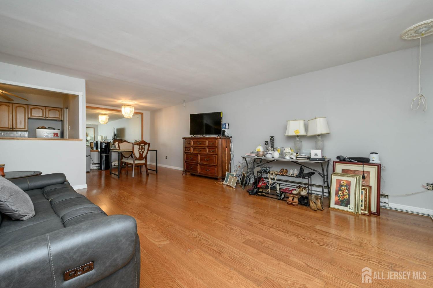 806 Eves Drive #3E, Hillsborough, New Jersey image 11