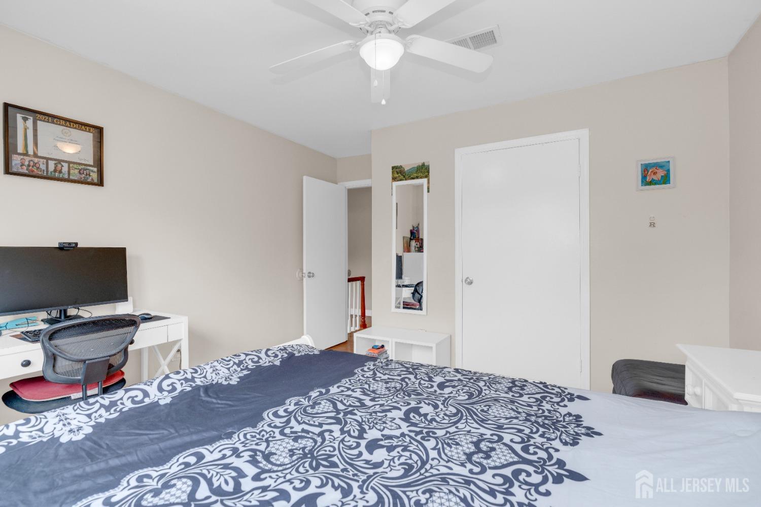 90 Pheasant Run, Edison, New Jersey image 17