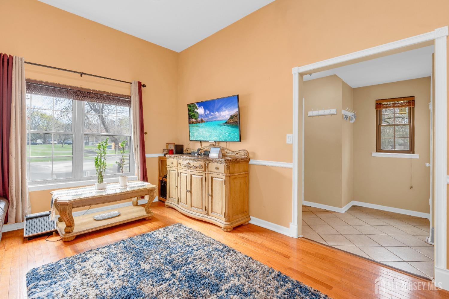 90 Pheasant Run, Edison, New Jersey image 22