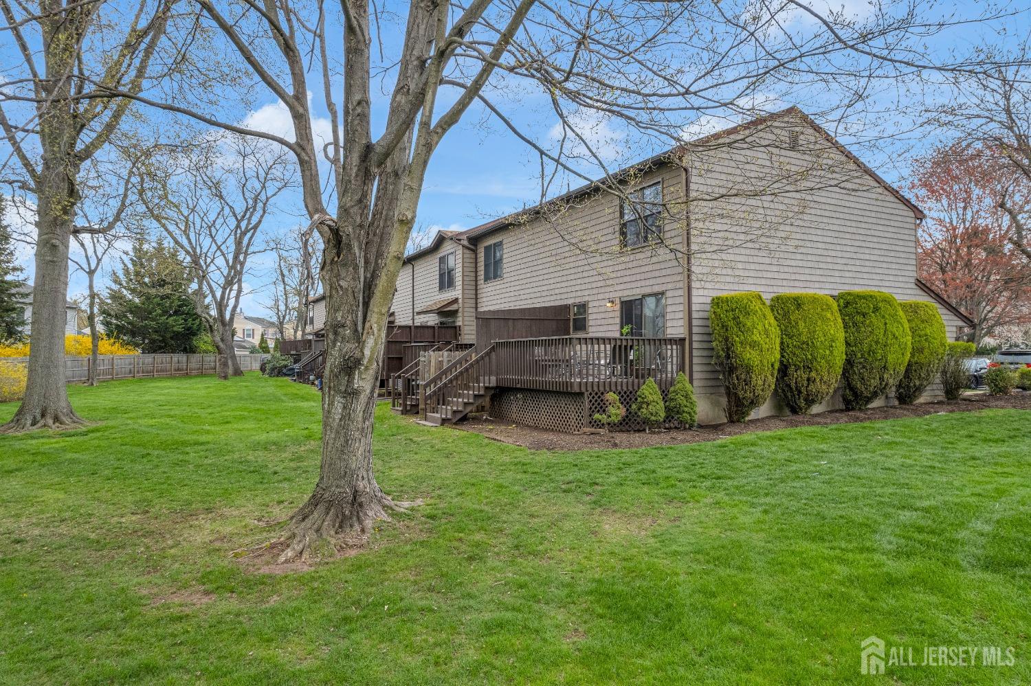 90 Pheasant Run, Edison, New Jersey image 36