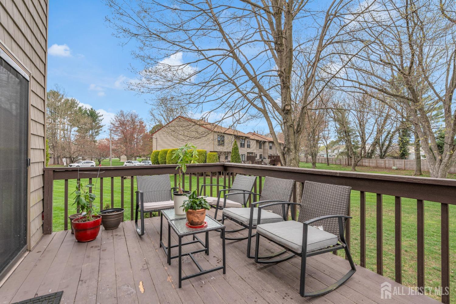 90 Pheasant Run, Edison, New Jersey image 33