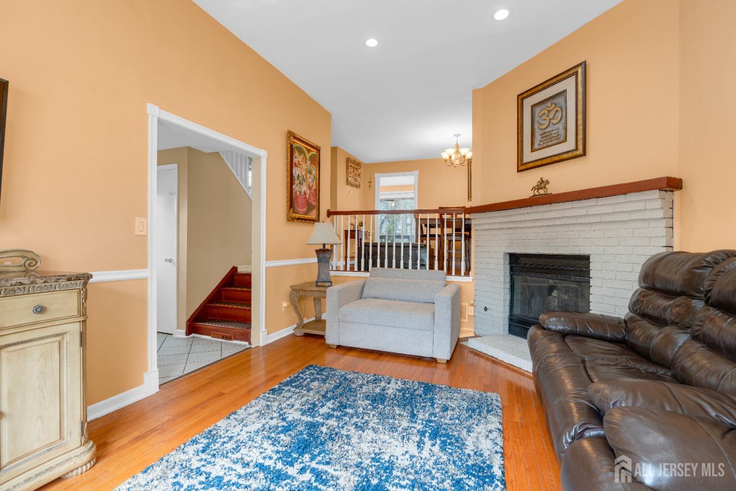 90 Pheasant Run, Edison, New Jersey image 5