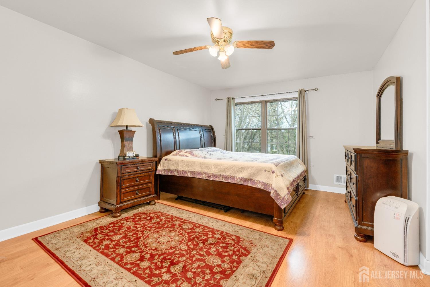 90 Pheasant Run, Edison, New Jersey image 21