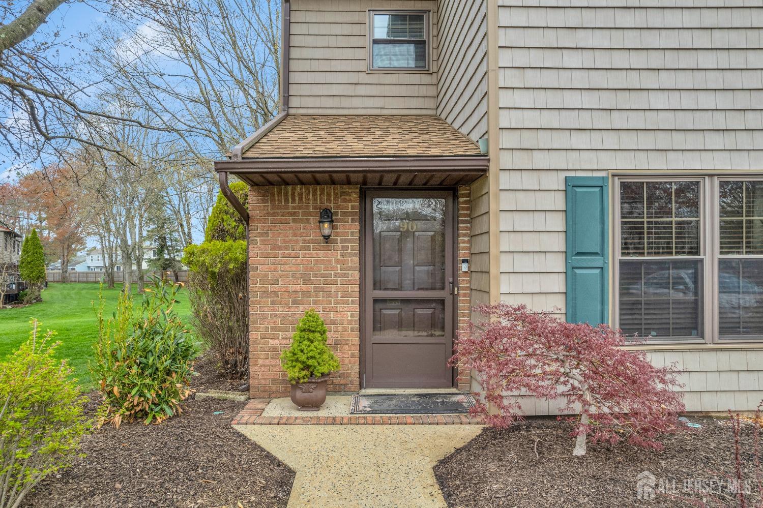 90 Pheasant Run, Edison, New Jersey image 3