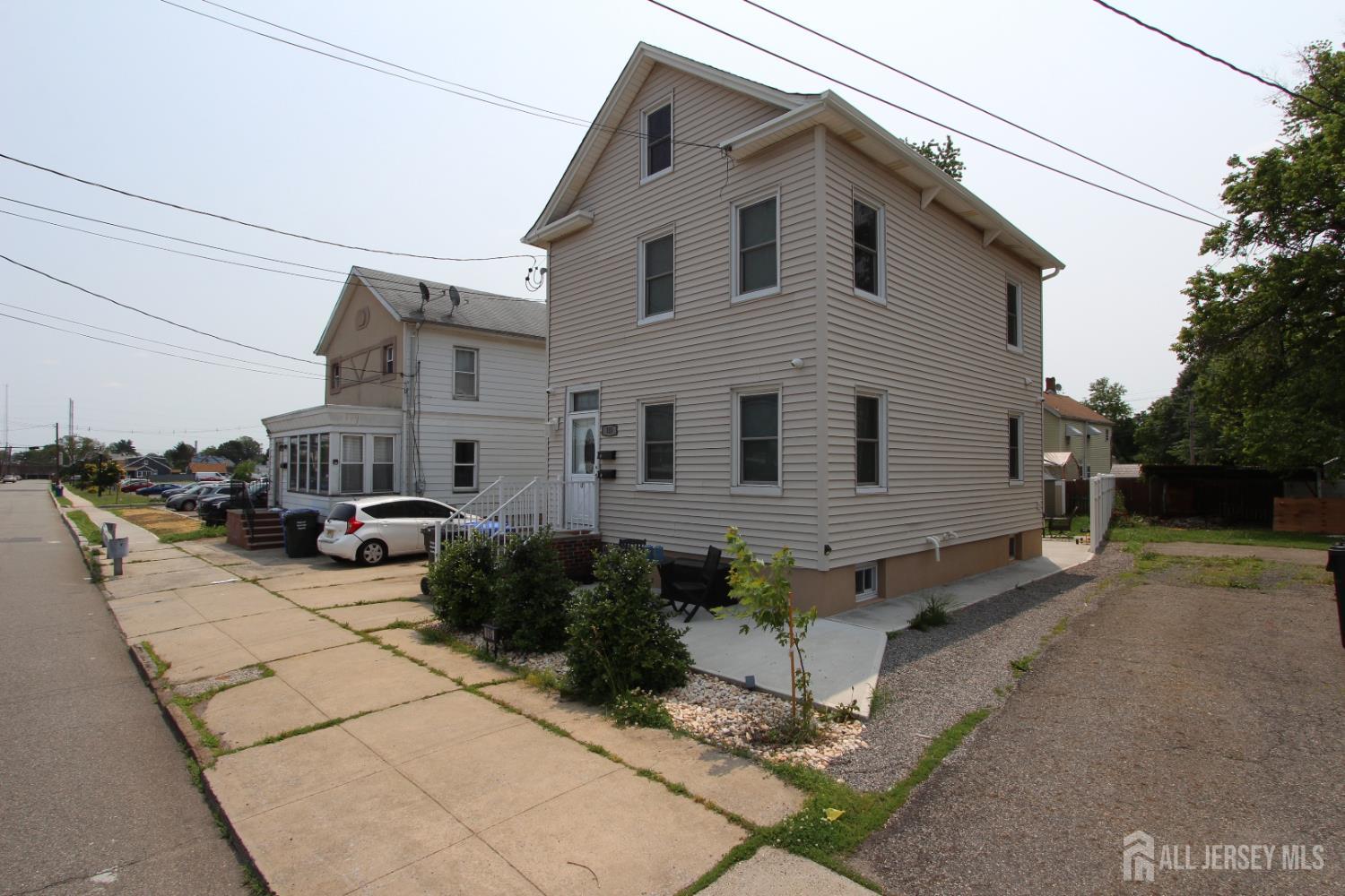 Woodbridge Proper, New Jersey 07095, United States, 2 Bedrooms Bedrooms, ,1 BathroomBathrooms,Residential,Active,150645