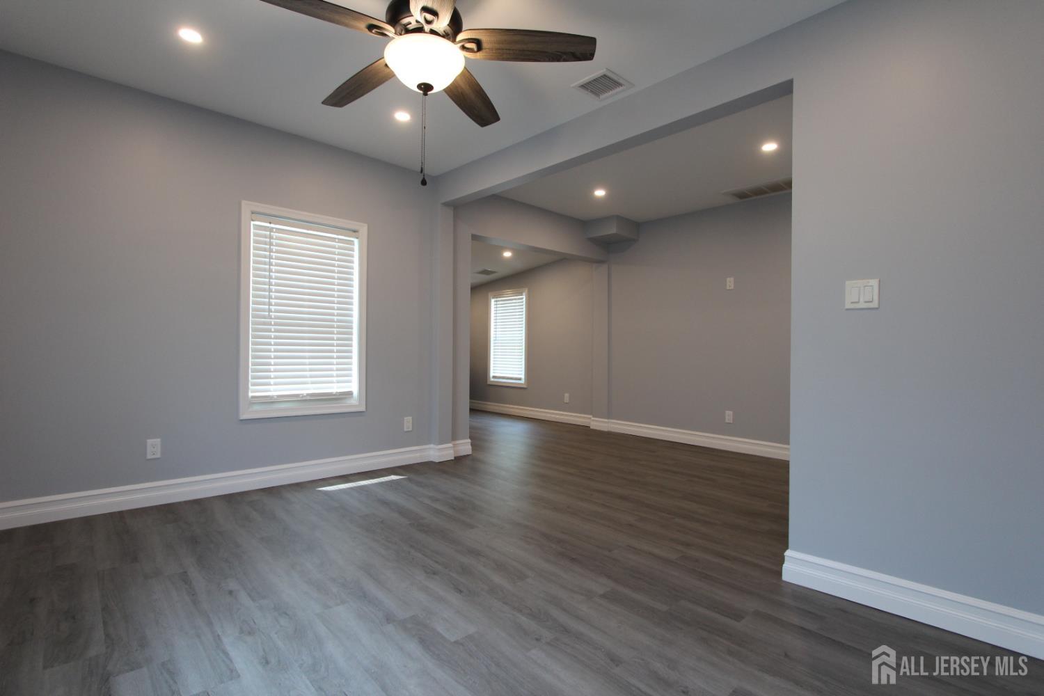 Woodbridge Proper, New Jersey 07095, United States, 2 Bedrooms Bedrooms, ,1 BathroomBathrooms,Residential,Active,150645