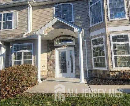 Townhouse For Rent - 47 Abbey Road<br/> Tinton Falls, NJ 07753
