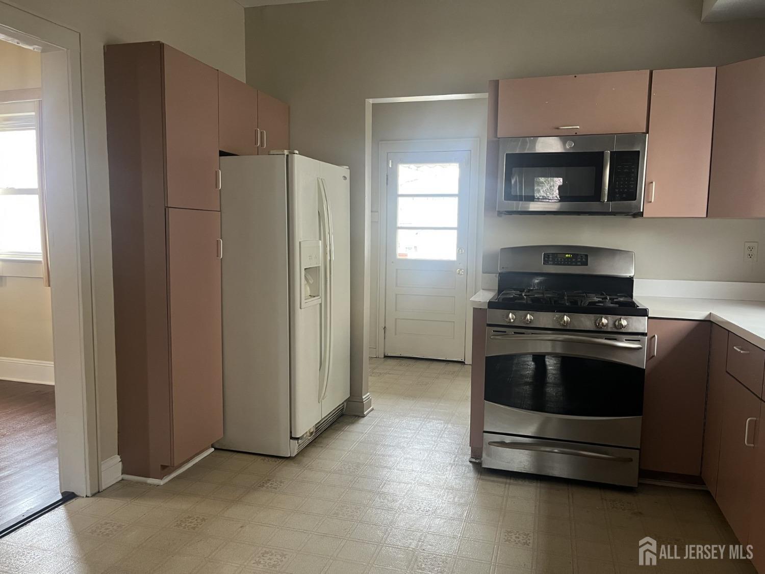 145 Cooper Avenue, Iselin, New Jersey image 4