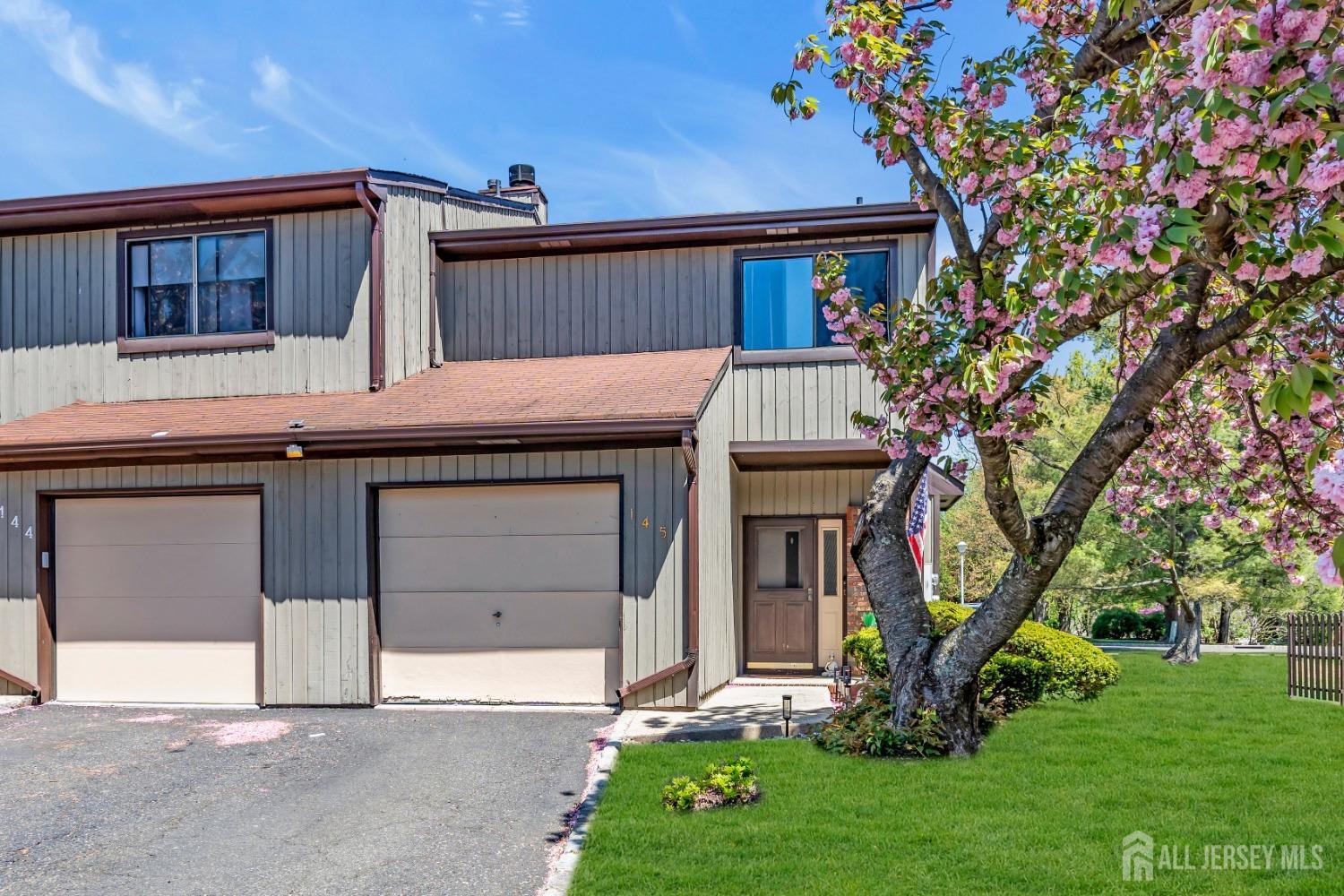 145 Wilcox Court #79, Old Bridge, New Jersey image 3