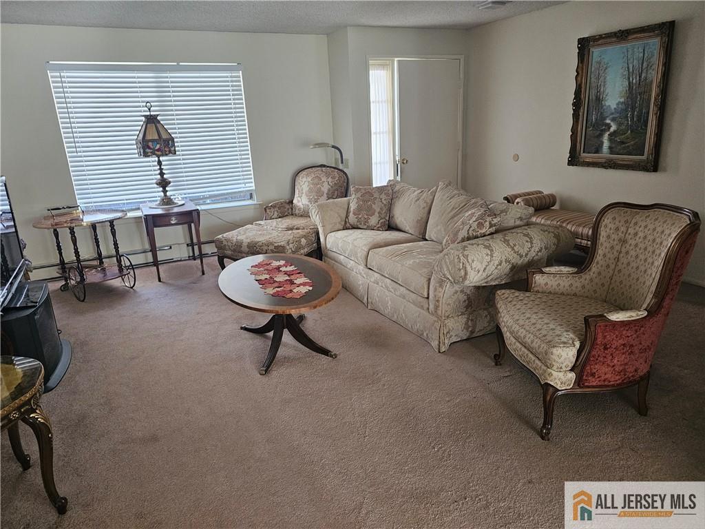 88 Dogwood Plaza #88C, Monroe Township, New Jersey image 2