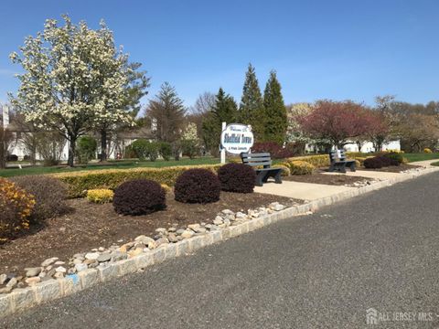 Condo For Sale - 7 Sierra Court<br/> Middlesex County, Sayreville, NJ 08872