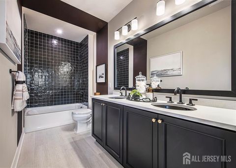 Condo For Sale - 57 Park Avenue Avenue<br/> North Brunswick, NJ 08902