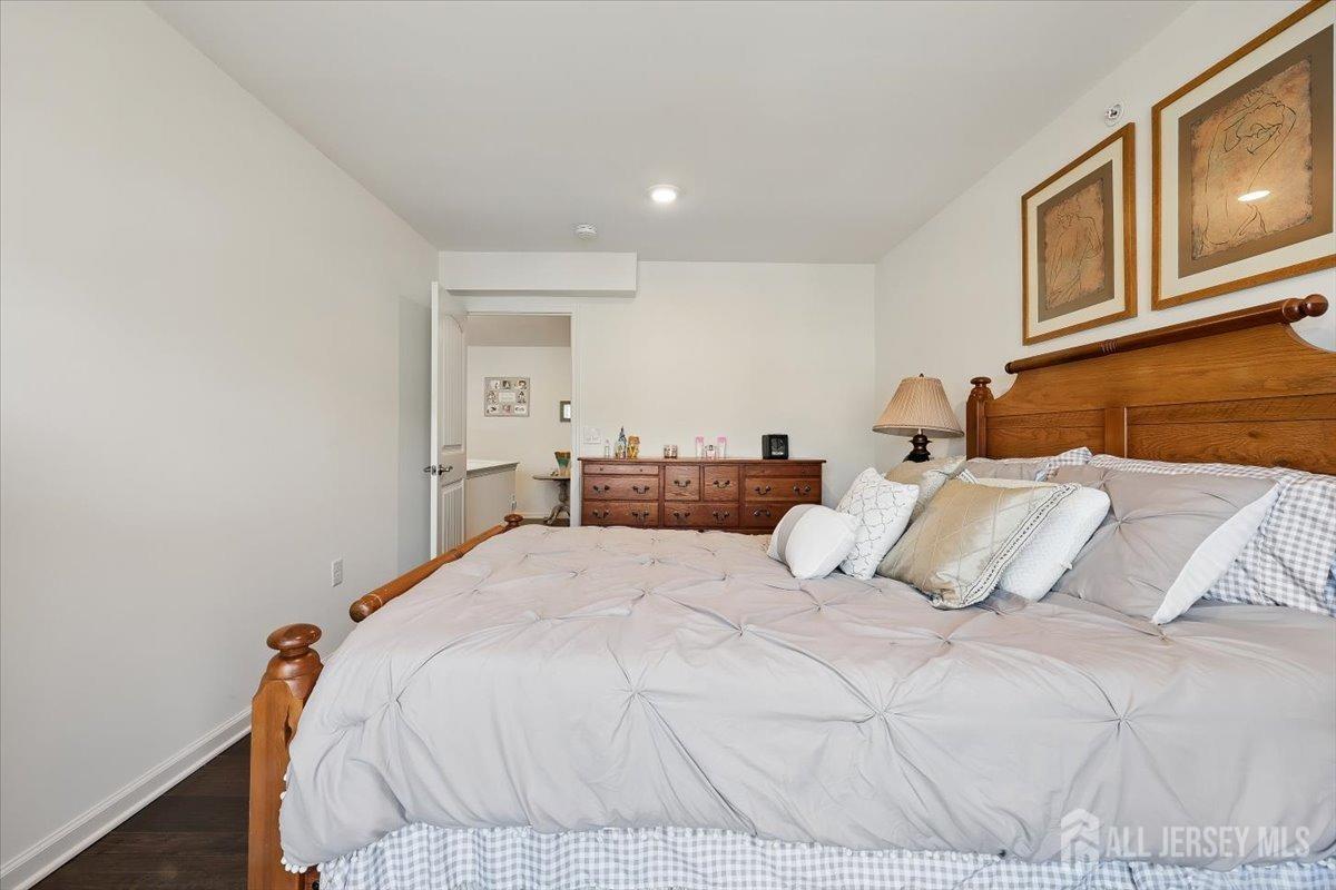 122 Grabowski Drive, Sayreville, New Jersey image 32