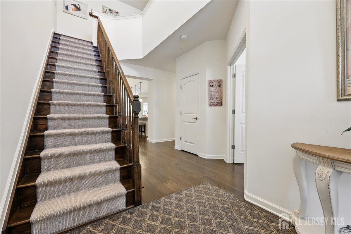 122 Grabowski Drive, Sayreville, New Jersey image 3
