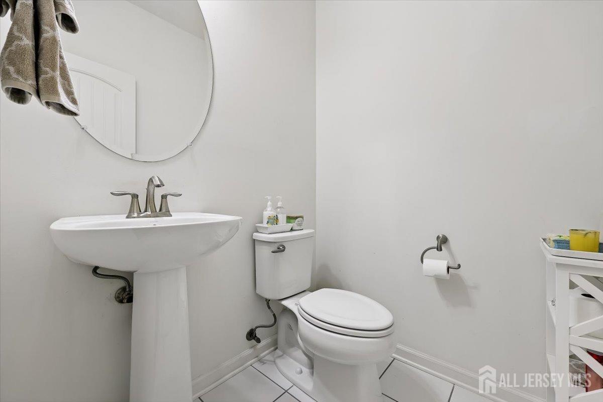 122 Grabowski Drive, Sayreville, New Jersey image 6