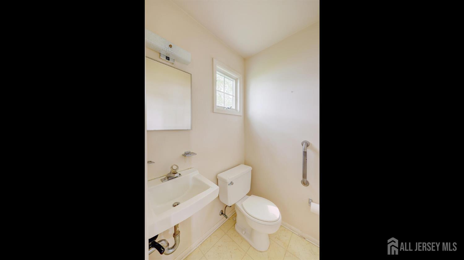 123 Summers Avenue, Piscataway, New Jersey image 18