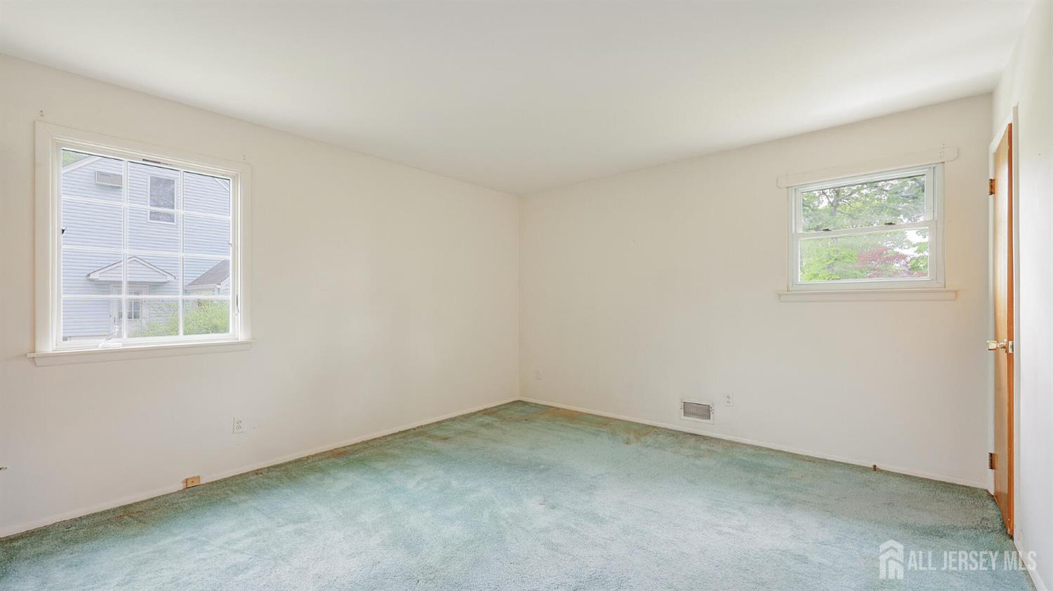 123 Summers Avenue, Piscataway, New Jersey image 19