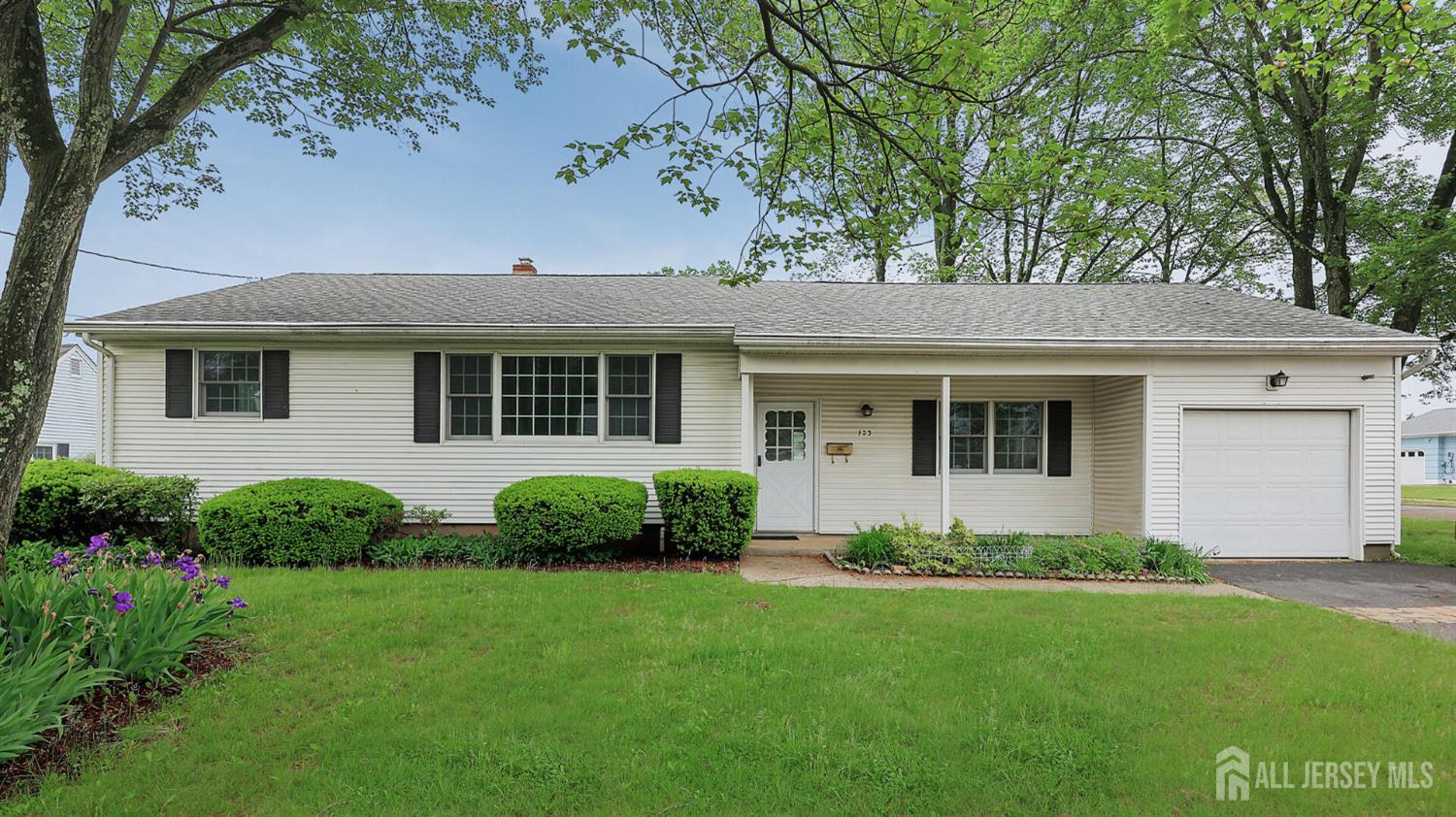 123 Summers Avenue, Piscataway, New Jersey image 1