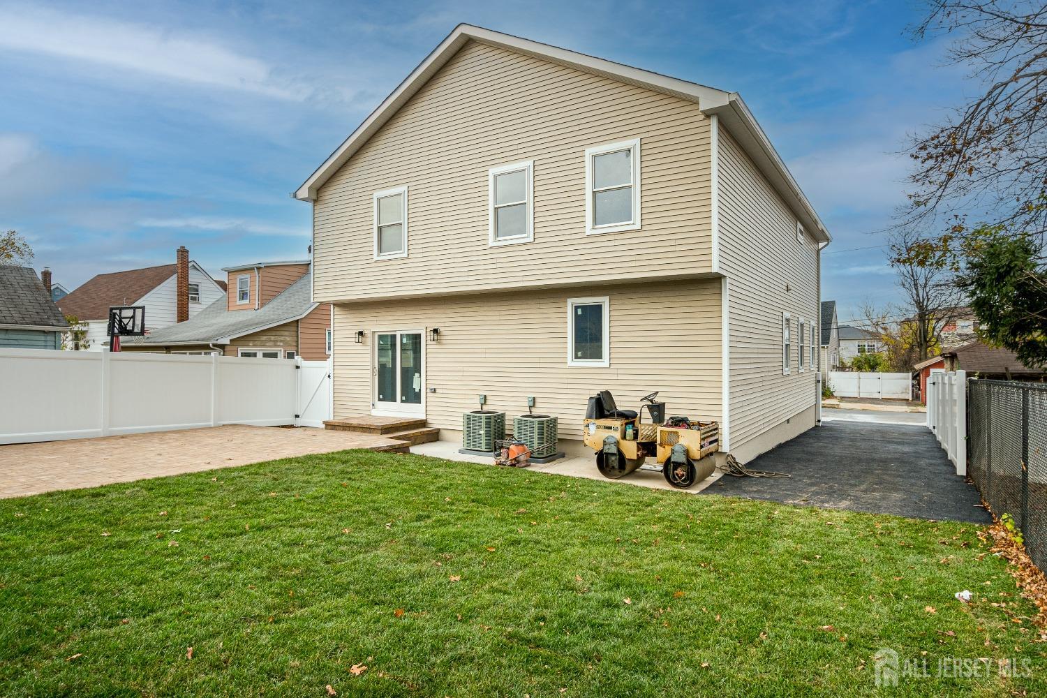 3 Saint Ann Street, Carteret, New Jersey image 3