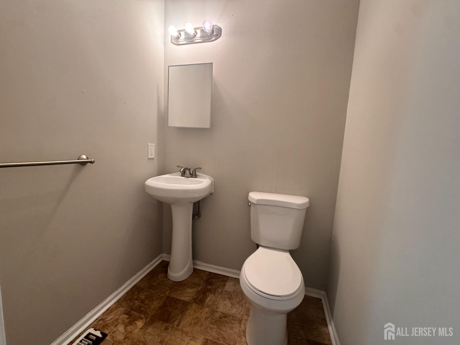 30 Goldsmith Drive, Spotswood, New Jersey image 11