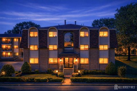 Condo For Sale - 1190 W St Georges Avenue #C43<br/> Linden, NJ 07736